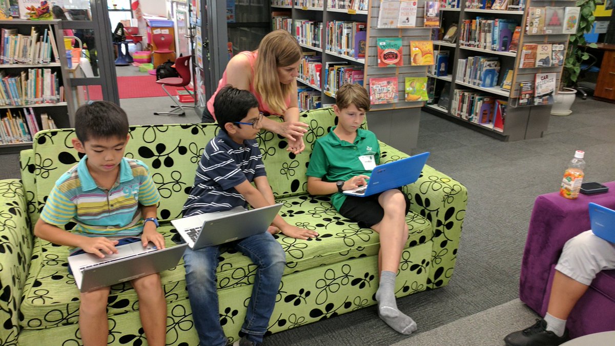 AlexisSnider15's tweet image. The Codeathon has begun! #globalcodeathon #GoThunderHanoi