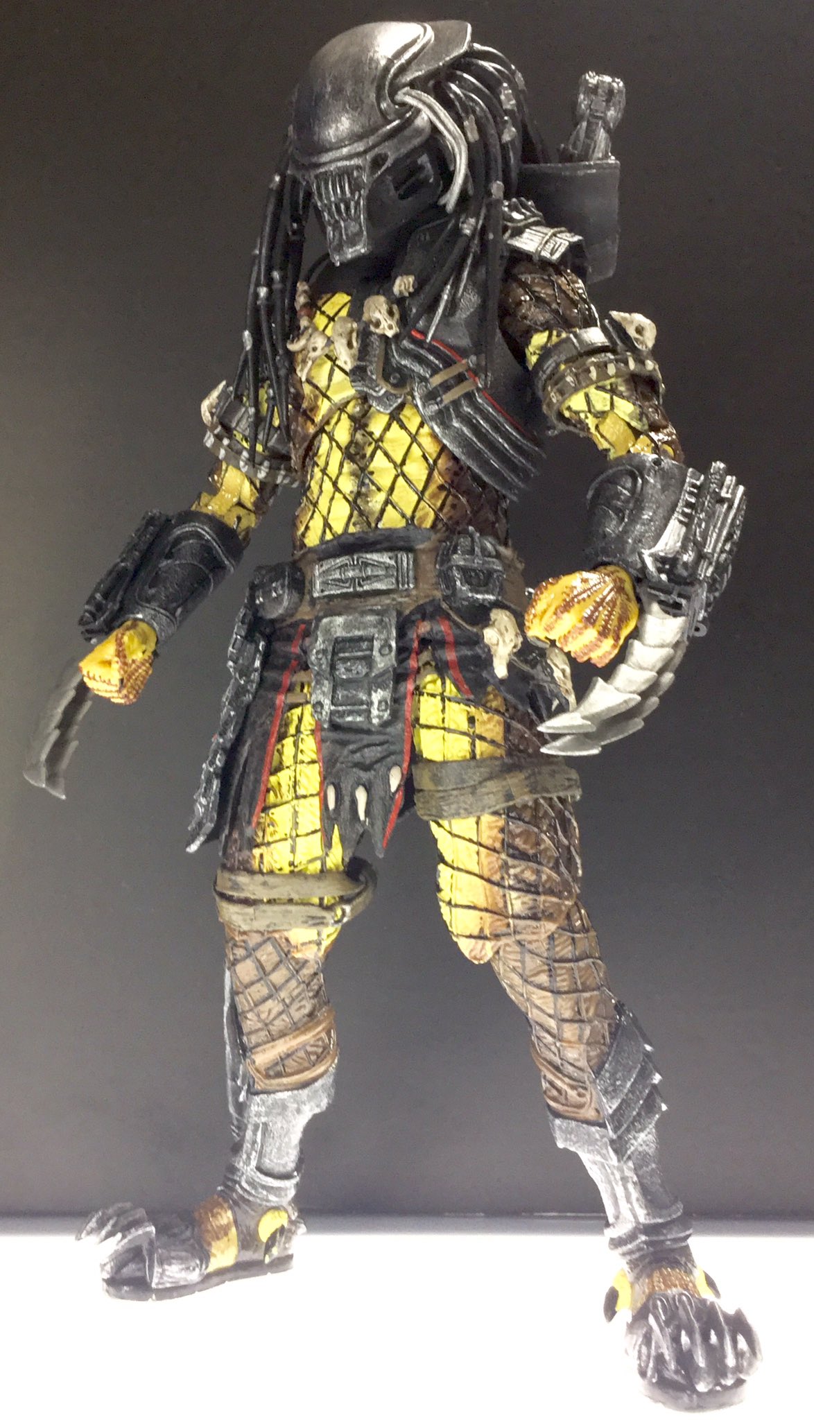 NECA サーペントハンタープレデター