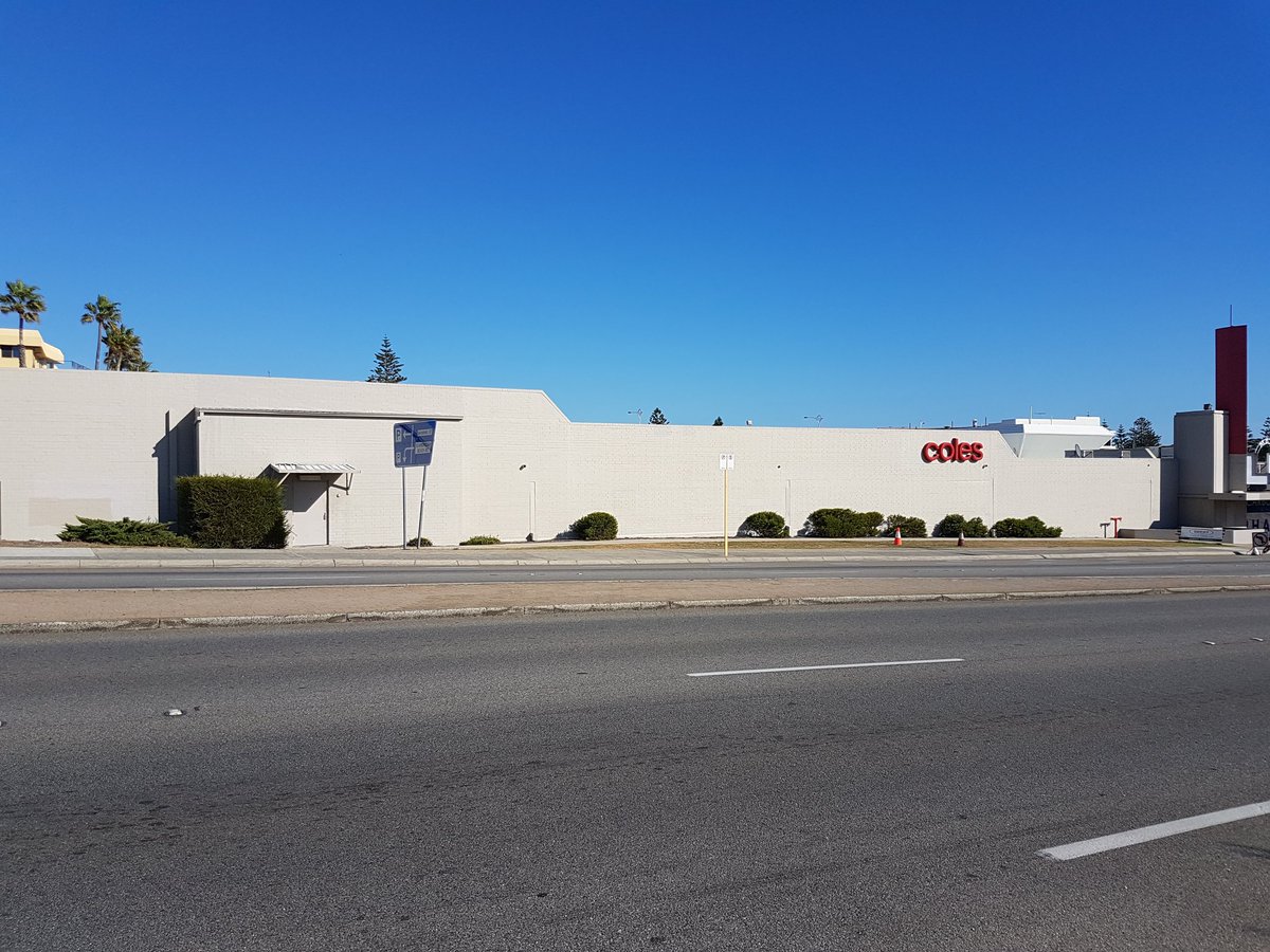 Planographer's tweet image. #builtform #scarboroughbeach #perth #westernaustralia #architecture #geography #urbanplanning #uwa #geog1103 #fieldtrip