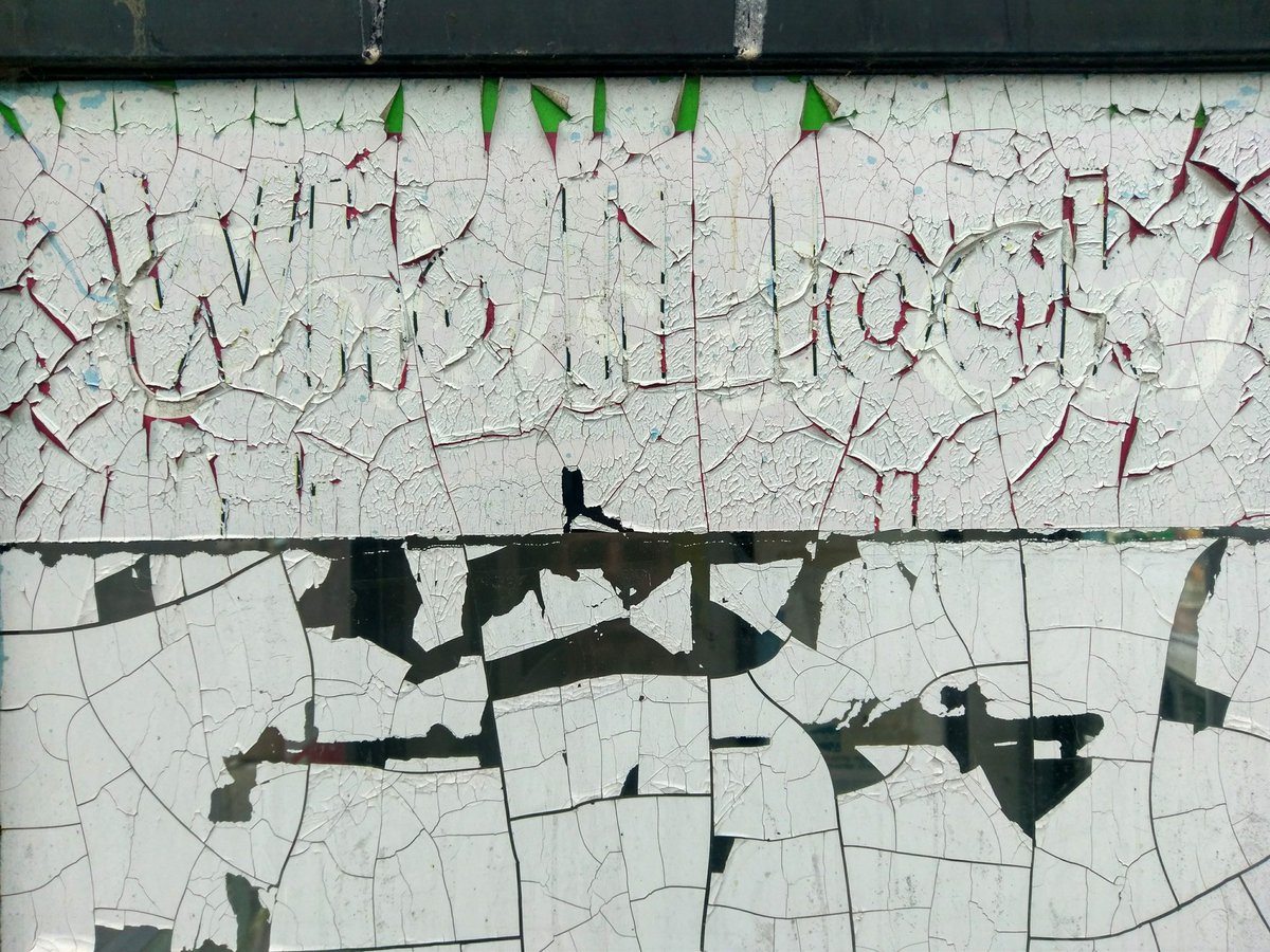 DavidSmithArt's tweet photo. Field patterns or fractured covering of phone box? #abstracteverywhere https://t.co/88EKo96KL6