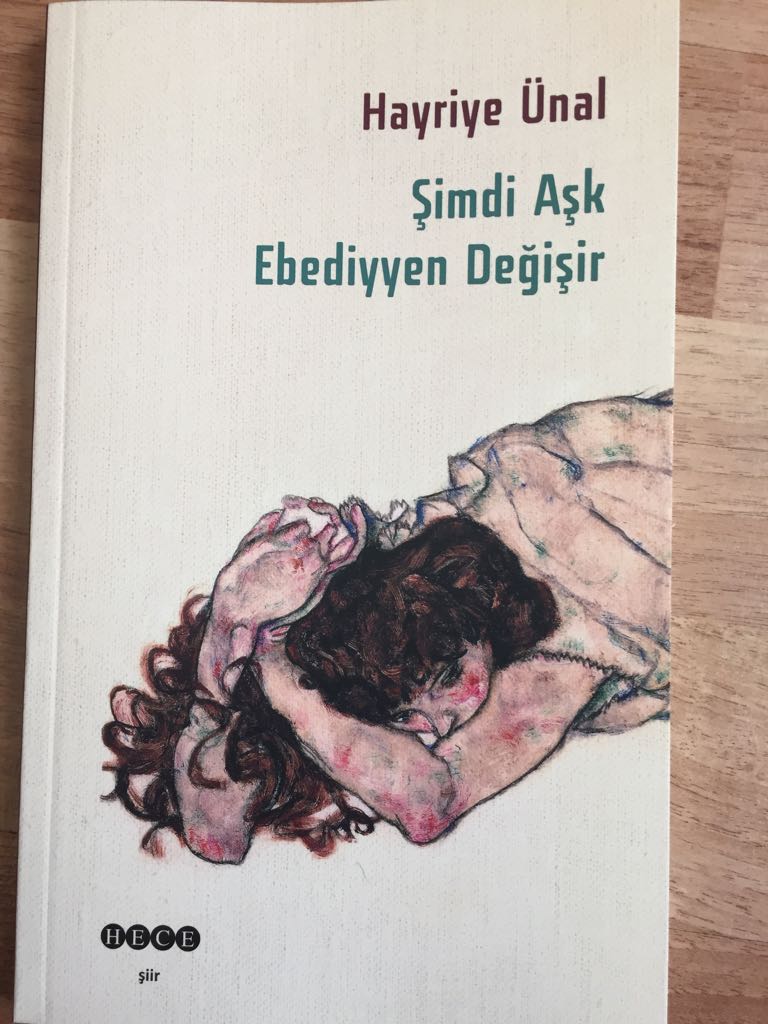 Hayriye Ünal'ın "Saçları Vardır Aşkın" ve "Şimdi Aşk Ebediyyen Değişir" kitapları yeni baskılarıyla Hece Yayınları'nda...
