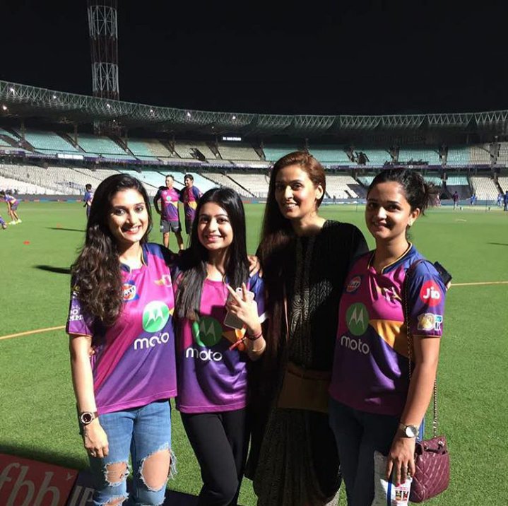 RadhikaRahaneFC's tweet photo. ❤❤❤❤ https://t.co/ctm55QBcCF