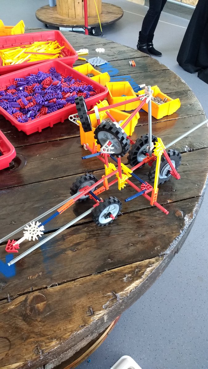 WinSciCentre's tweet photo. Some brilliant home educator constructions in the #inventionstudio yesterday! https://t.co/i9HYVRIwp6