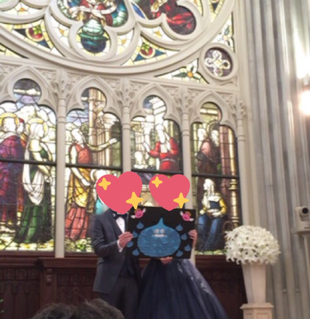 kamuirobotics's tweet photo. Le mariage de ces fans japonais de Final Fantasy et Dragon Quest est fou, du faire-part au plan de table sans oublier le gâteau. https://t.co/uJ343DWx98