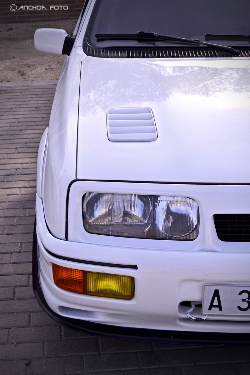 Anchoaphoto's tweet photo. Ford Sierra RS Coswoth 1987
#classiccars #cochesclasicos #yountimer #fordsierra #sierracosworth #fordrs #petrolhead https://t.co/KMZfw2Il97