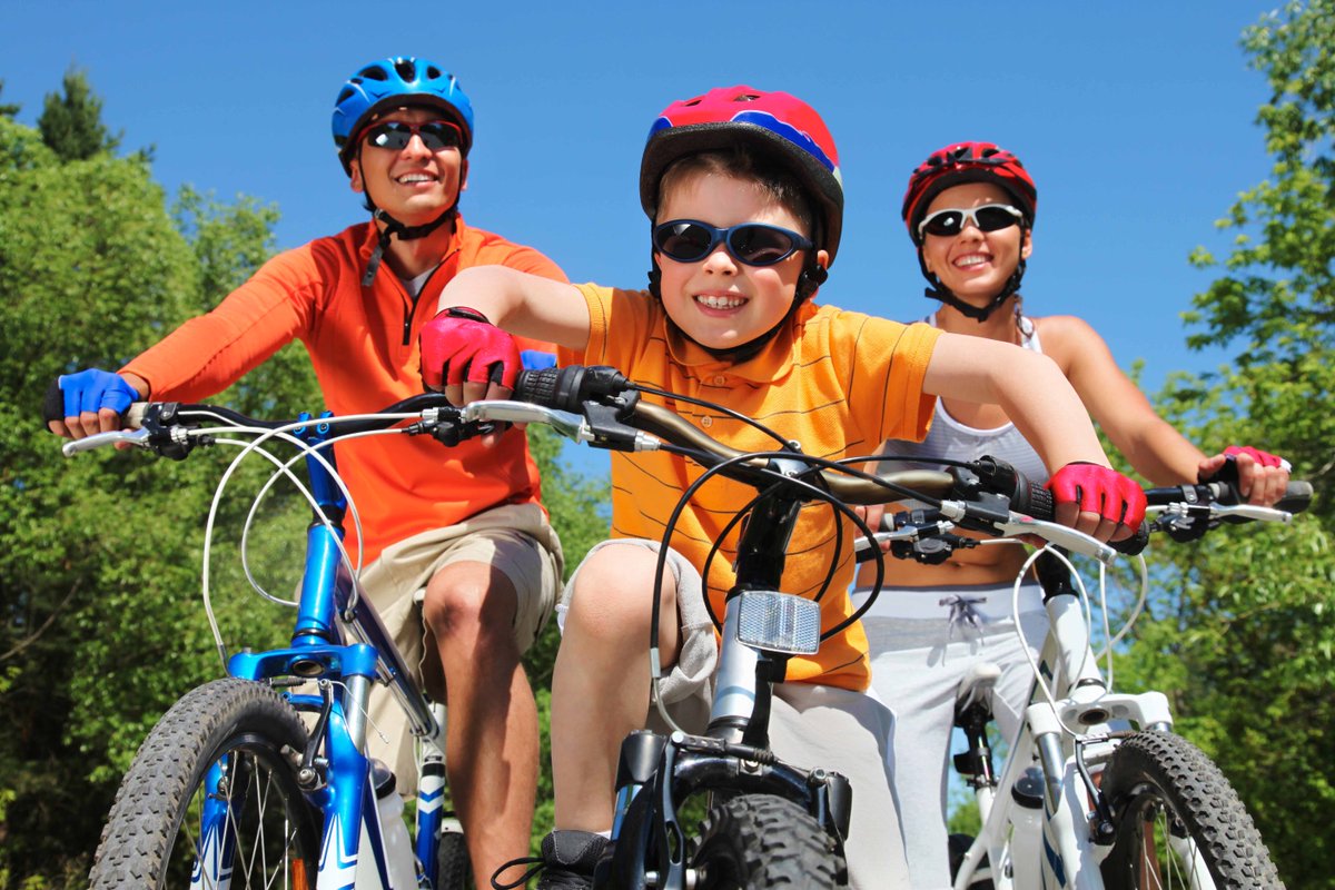 Castle1Life's tweet photo. Celebrate #BikeMonth #GetInspired &amp; try #Cycling - get the #kids involved too. Learning to ride their #bikes will keep them happy &amp; #healthy https://t.co/EwEUsFfMUv