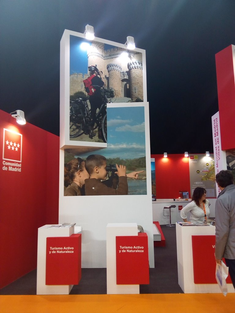 ChusPangea's tweet photo. #AETAM está presente en la @feriadelviaje este fin de semana en #Madrid con toda la oferta del #turismoactivo de Madrid https://t.co/pMUOeqcDFw