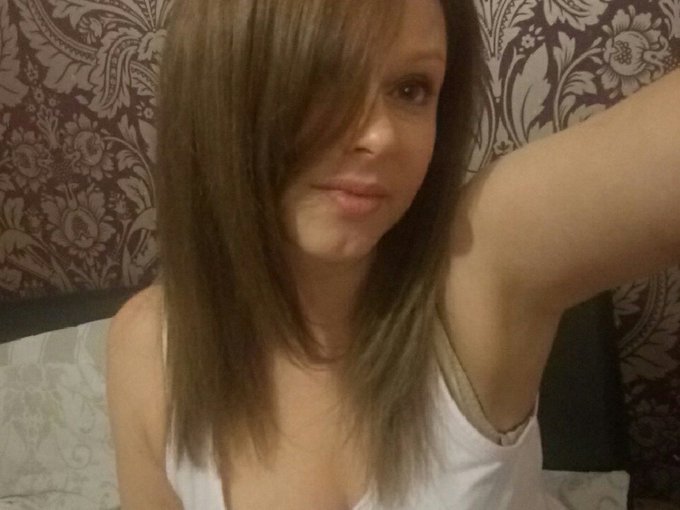 The blonde lasted a day haha well a girl can change her mind 😂💋have a lovely wk end https://t.co/HJc<a href="/tag/onlyfans"class="tags"><span>#onlyfans</span></a><a href="/tag/onlyfansgirl"class="tags"><span>#onlyfansgirl</span></a><a href="/tag/blondehotwife"class="tags"><span>#blondehotwife</span></a>