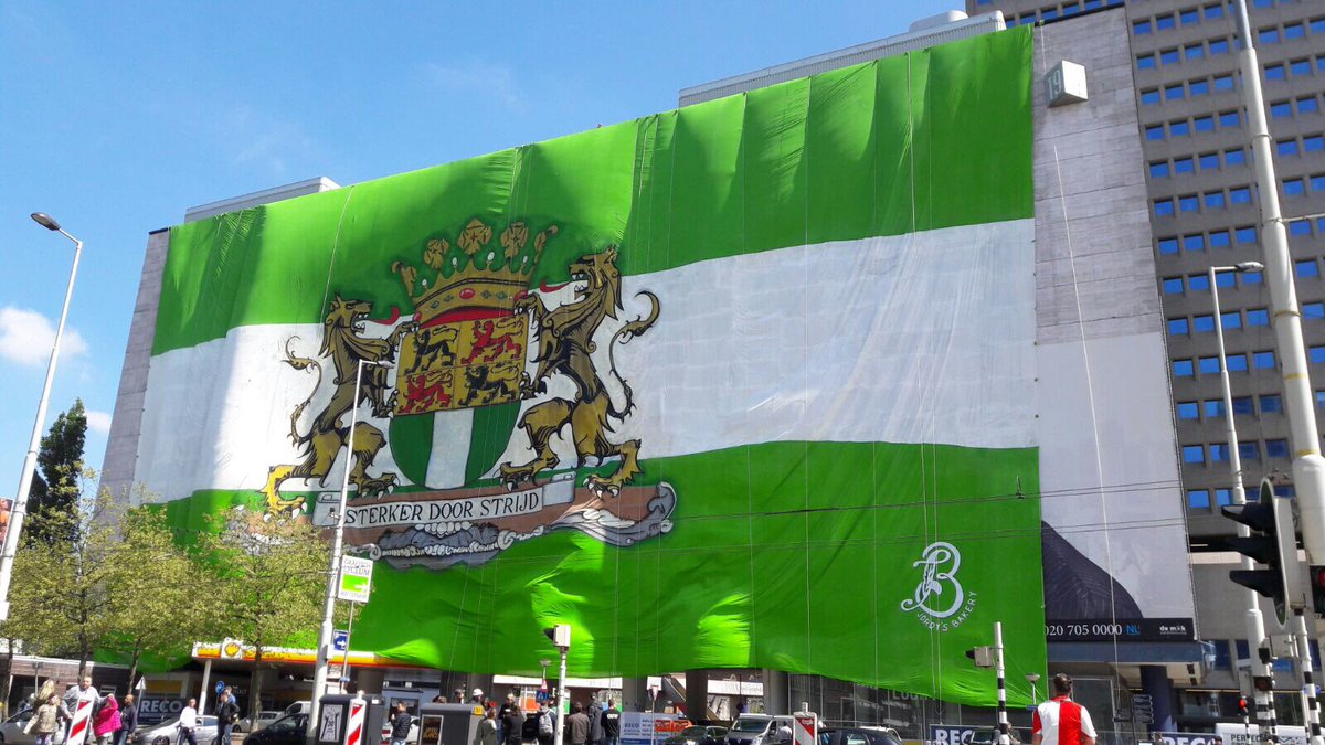 Rotterdam is er klaar voor... Mooi werk van <a href="/DeFeijenoorder/">De Feijenoorder</a> in het 💚 van onze stad! 

#excfey #Feyenoord