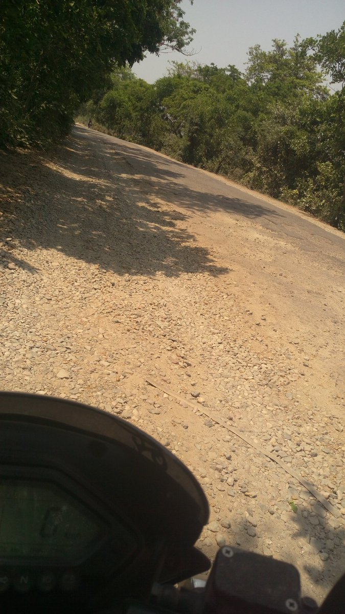 anupguptably's tweet image. Dear CM @myogiadityanath  Sir This is the road condition of bareilly to bisalpur highway. 15km before bisalpur. #uproads