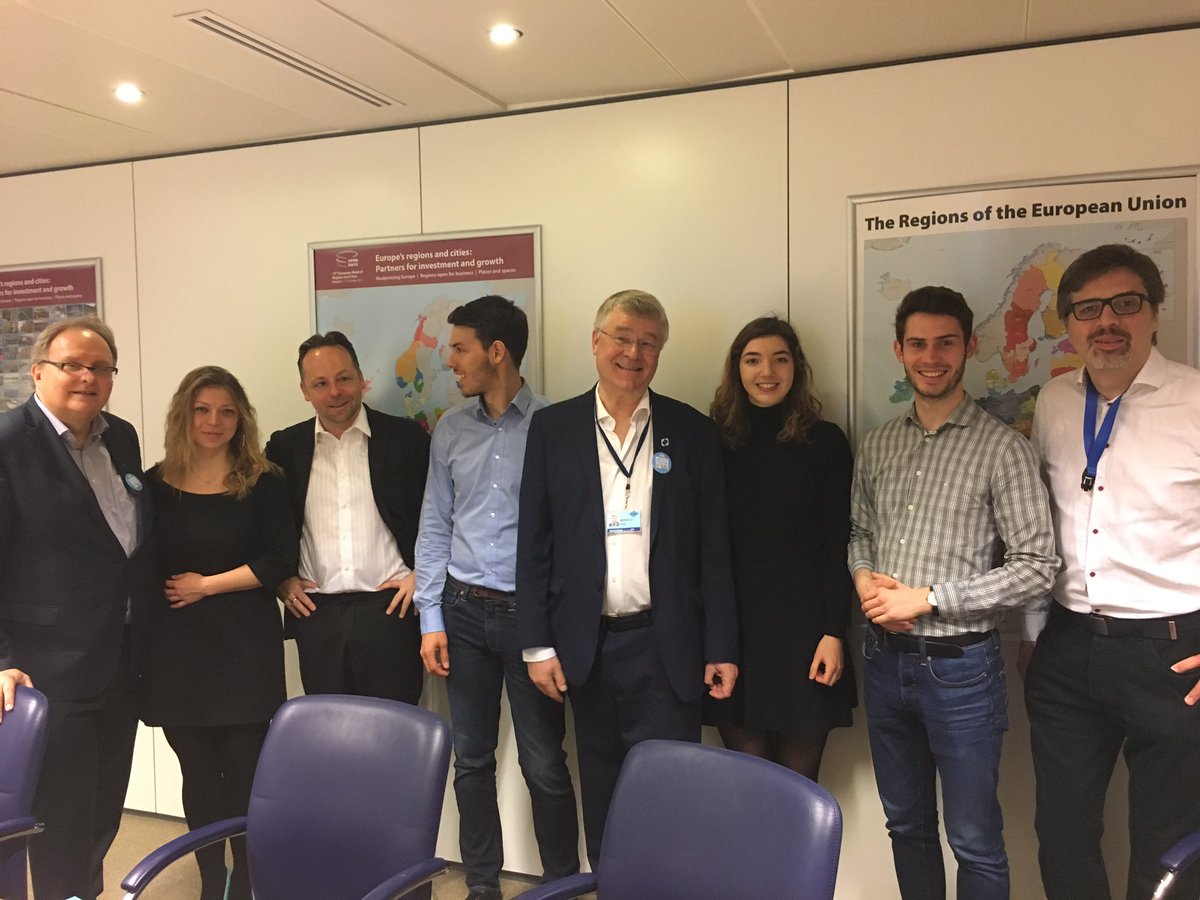 CoR_President's tweet photo. Pleased to be w/ inspiring grassroots movements from across the EU: keep up your enthusiasm, events & online debates
#euopenday
#eulocal https://t.co/ShqKlGnktr