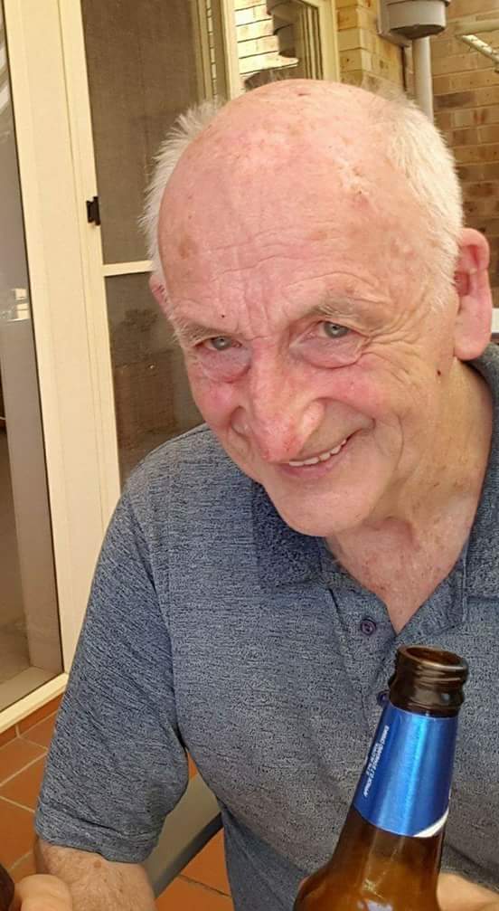 Bob is missing: last seen Mason/Clarke St #Northcote, green top w/ orange motif, brown pants&amp;green umbrella Pls call <a href="/VictoriaPolice/">Victoria Police</a> if seen