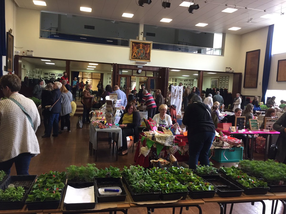 KEFWschool's tweet photo. Great turnout so far for the @Friends_5Ways Plant &amp; Gift Sale. https://t.co/FSV4dvIRg1