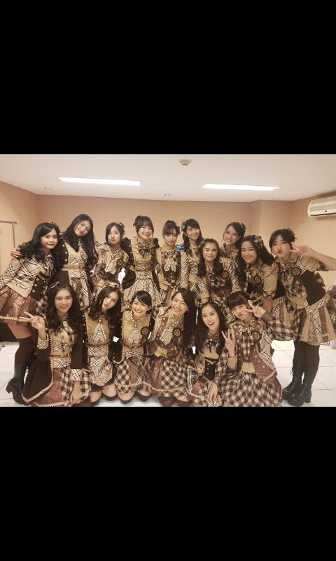 Pict JKT48 di IIMS 2017 Honda bersama team J! Mantap Jiwa :) #Int