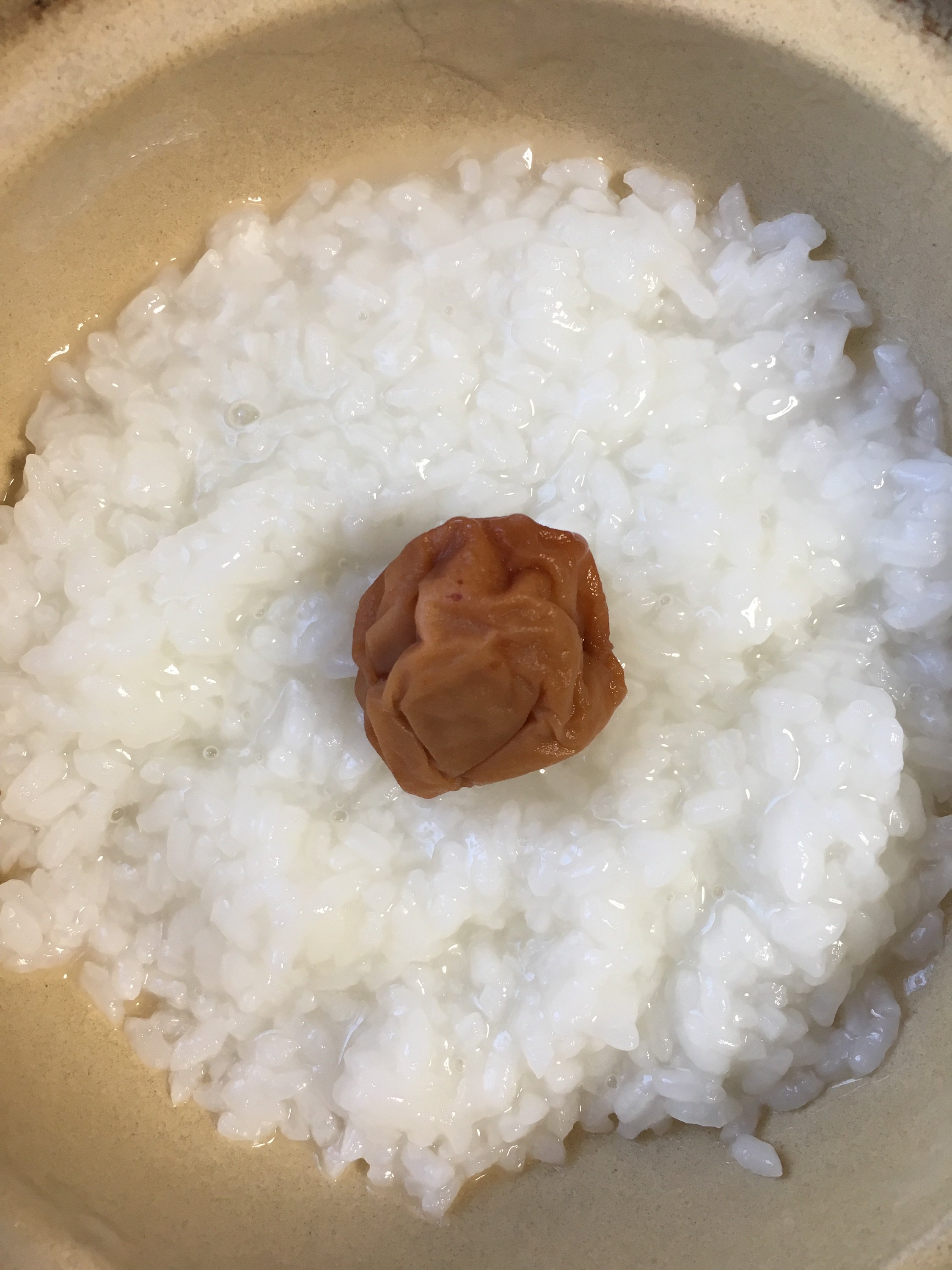 櫻井 大典 On Twitter 皆様お粥食べてますか 師の受け売りですが お粥は胃腸薬 ですよ お腹の調子が悪い人 肌の調子が悪い 人 食欲無い人 食後眠い人 体が重い人 是非生米からお粥作ってみてください 簡単なので ミドリ薬品とお粥 Https T Co
