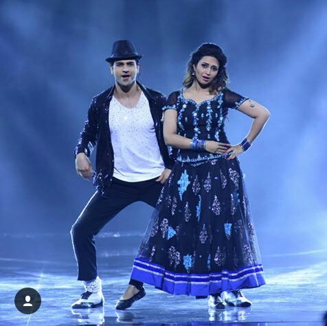 MajiManisha's tweet photo. Differnt..to feet setp!!but dont less! #MiacleJackson #MadhuriDixit #nachbaliya #excitd.. #divekperfnnce! @Divyanka_T @vivekdahiya08 ♡♡♡♡♡♡♡ https://t.co/zA6eaTJhxH