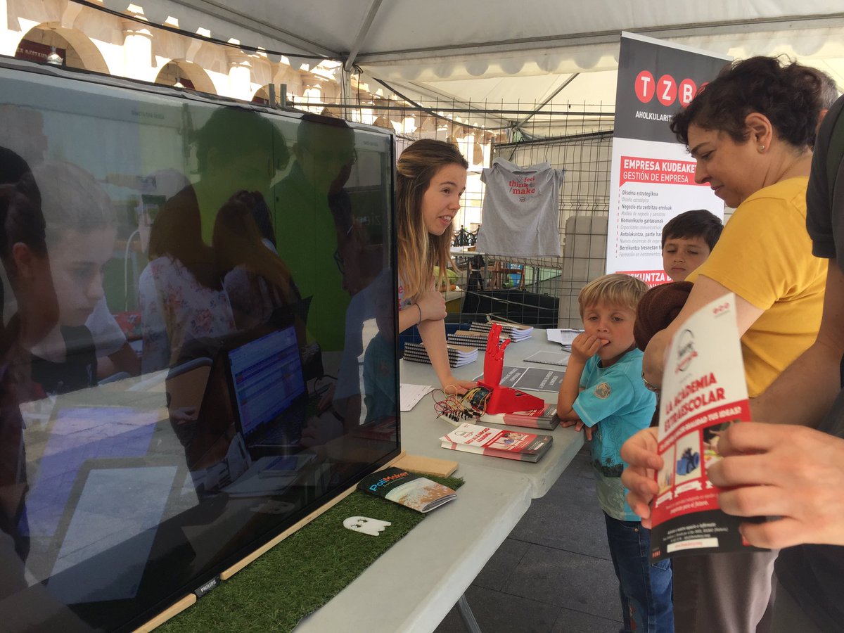 Teknologia berriak, ekintzailetza eta proiektuak gaur <a href="/Elhuyar/">Elhuyar</a> -en zientzia azokan. #azoka17