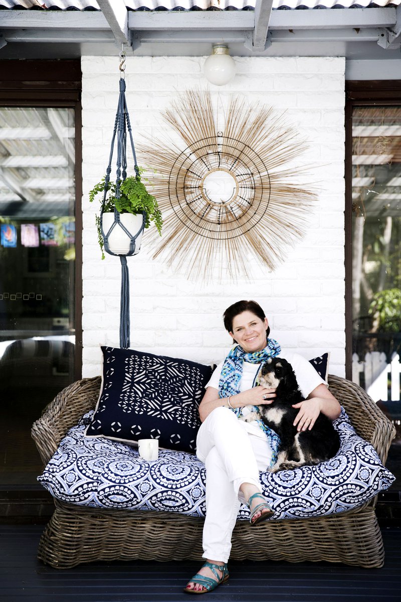 Karen invites us inside her charming Central Coast abode filled with characterful upcycled finds: oak.ctx.ly/r/5mknu