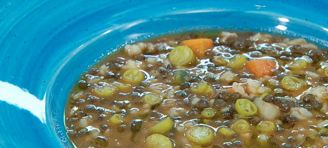 LentejaTiCampos's tweet photo. Hoy toca una receta de los @HermanosTorres "#Lentejas vegetarianas"https://t.co/ykKdh2iRQ4 vía @rtve https://t.co/Y2wfiJFk5j