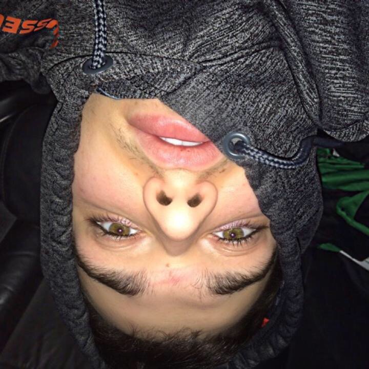 #Comedy #FeatureMe #talk#Liveme BlendedProductions: liveme.com/media/play/?vi…