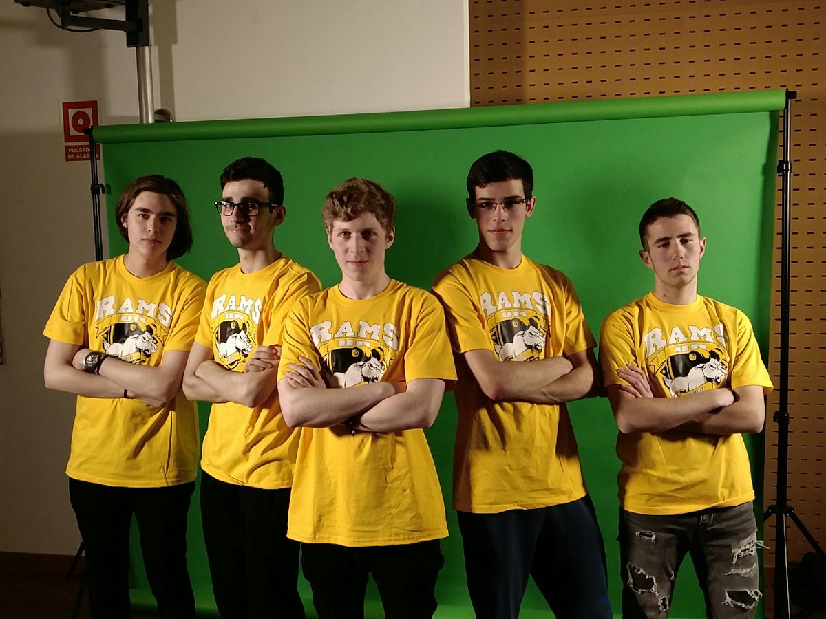 University_ES's tweet photo. ¡El equipo de @Rams_UO pasa a la final! Bien jugado a @Ravens_EHU que aunque no han ganado, han sido unas partidas preciosas.
@lol_spain https://t.co/IeFeI3cjkC