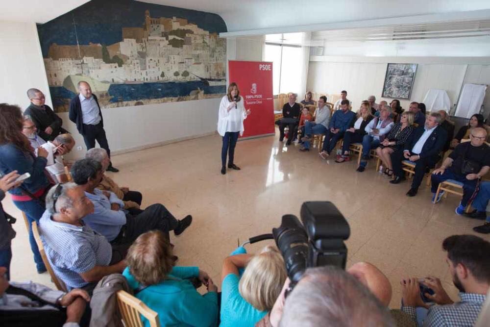 vicenttorres1's tweet photo. Els socialistas d'Eivissa mobilitzats al 100% en les primàries, per primera vegada, tots els candidats ens han visitat. Gràcies! https://t.co/Qn4ako9OOI