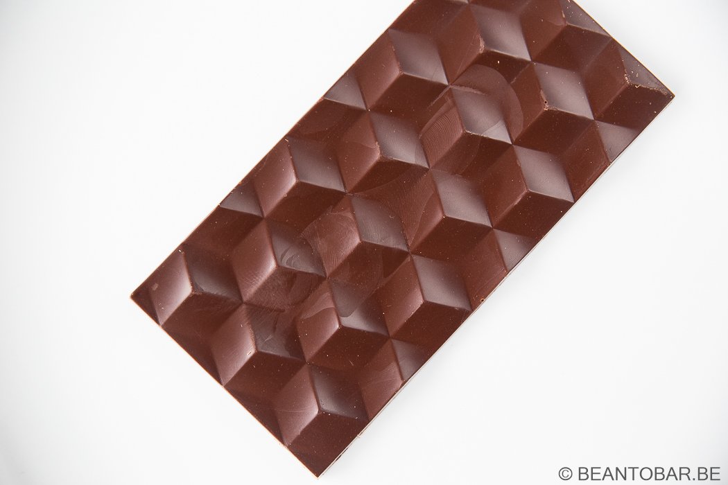 What an amazing bar! <a href="/MikeAndBeckyBXL/">MIKE&BECKY | Real. Honest. Chocolate.</a> 's 70% Marañón! Review: beantobar.be/?p=2207 Smooth Peruvian flavors. #beantobar