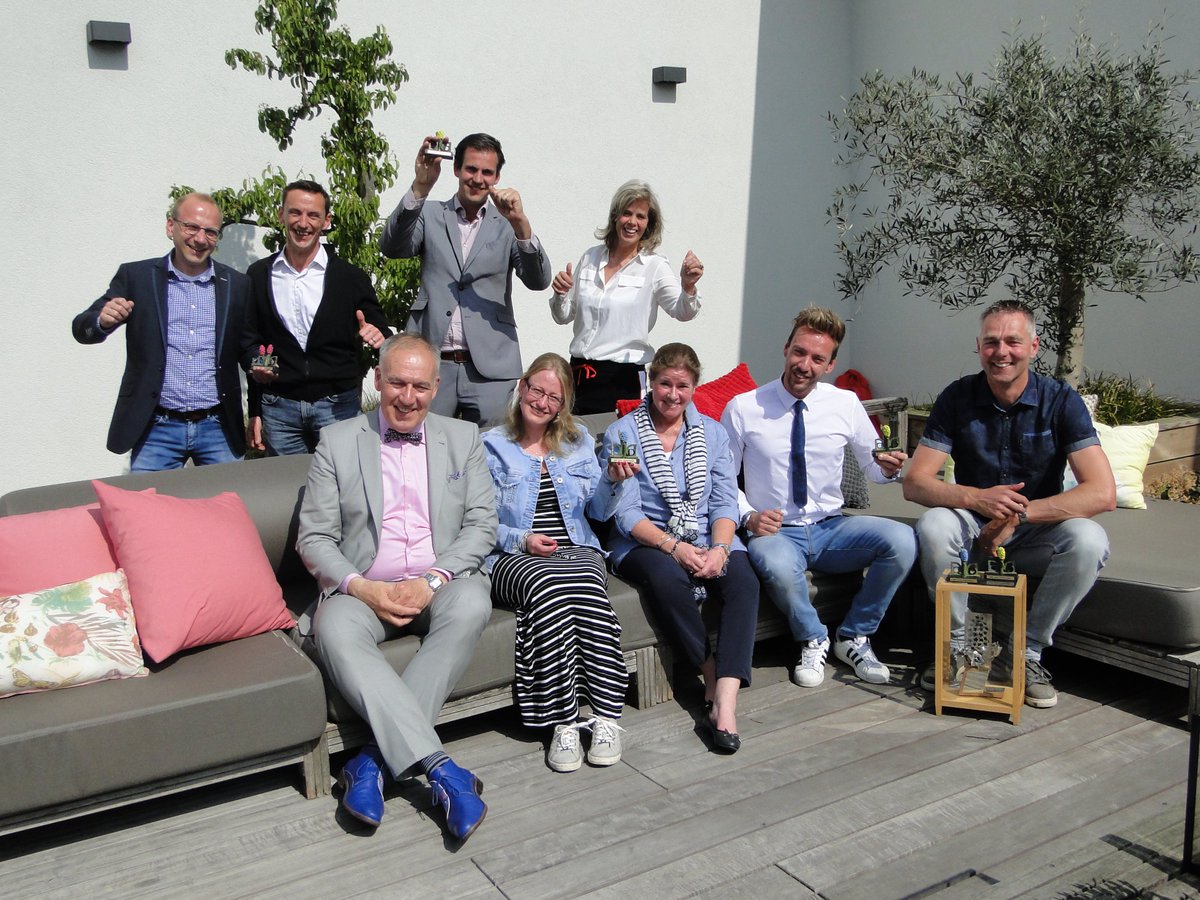leovdzon's tweet photo. Een sfeervolle afsluiting #corso2017, met veel dank (van mij en alle anderen) voor de vele uren die men er in heeft willen steken. https://t.co/ASSFNYKcCX