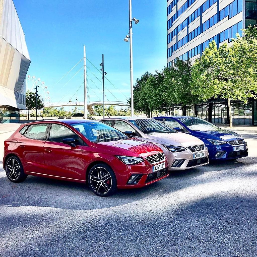 Die Autotester Com The New Seat Ibiza Comes With Three New Colors Desire Red Mystic Magenta And Mystery Blue Seat Seatibiza Sta T Co Cmlfajwfhj T Co Mp9vsayckq