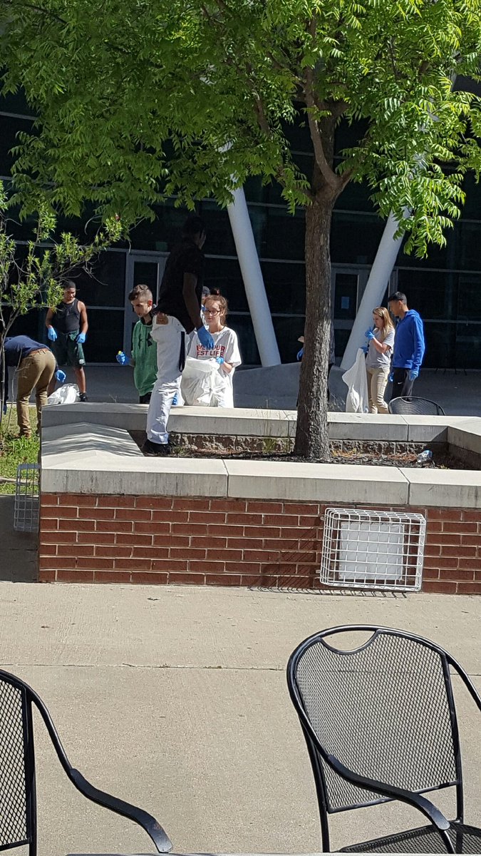 principaliam's tweet photo. Saturday School #Rotation3 #courtyardpride @courtleepeck @sbannister848 @Drscotthoward @hop722 @PBISRewards https://t.co/rPDkDn61OB