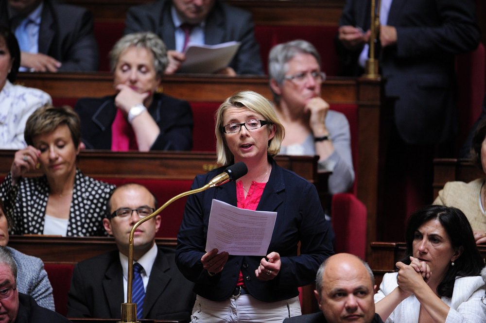 La députée des Côtes-d'Armor  Corinne Erhel décède après un malaise en plein... ln.is/1TRyD by #JeudyBruno via <a href="/c0nvey/">Convey</a>