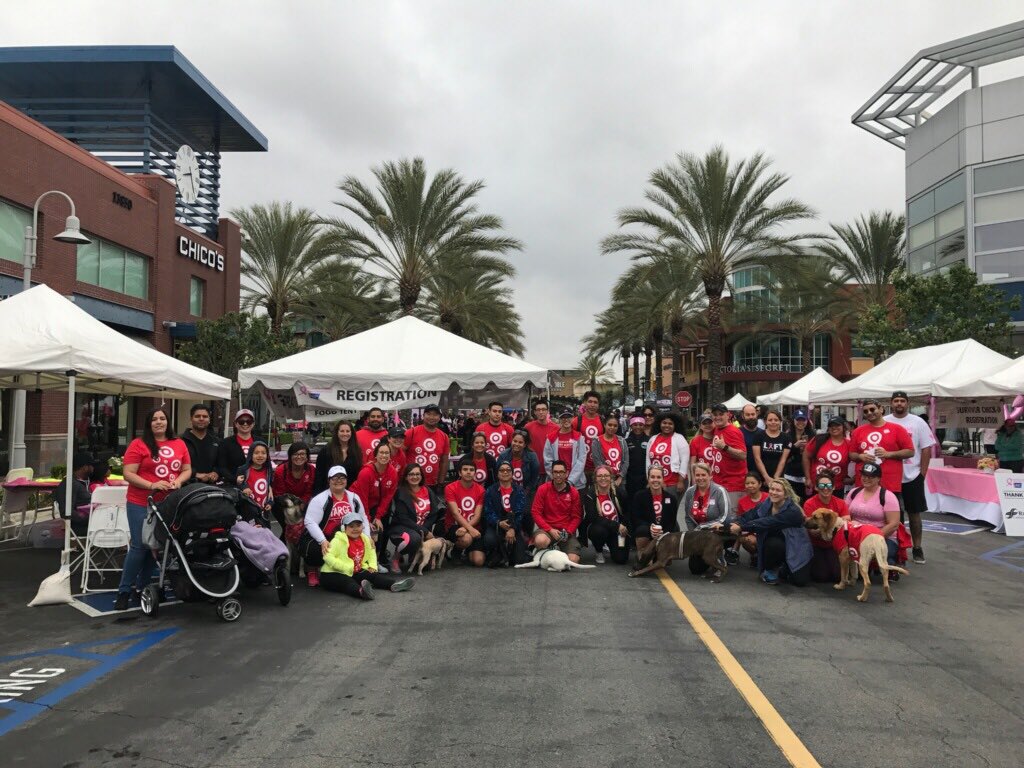 Spending the morning walking for breast cancer #LoveWhatYouDoInG292 @manrique_jd <a href="/pickadpi/">Jen Olson</a>