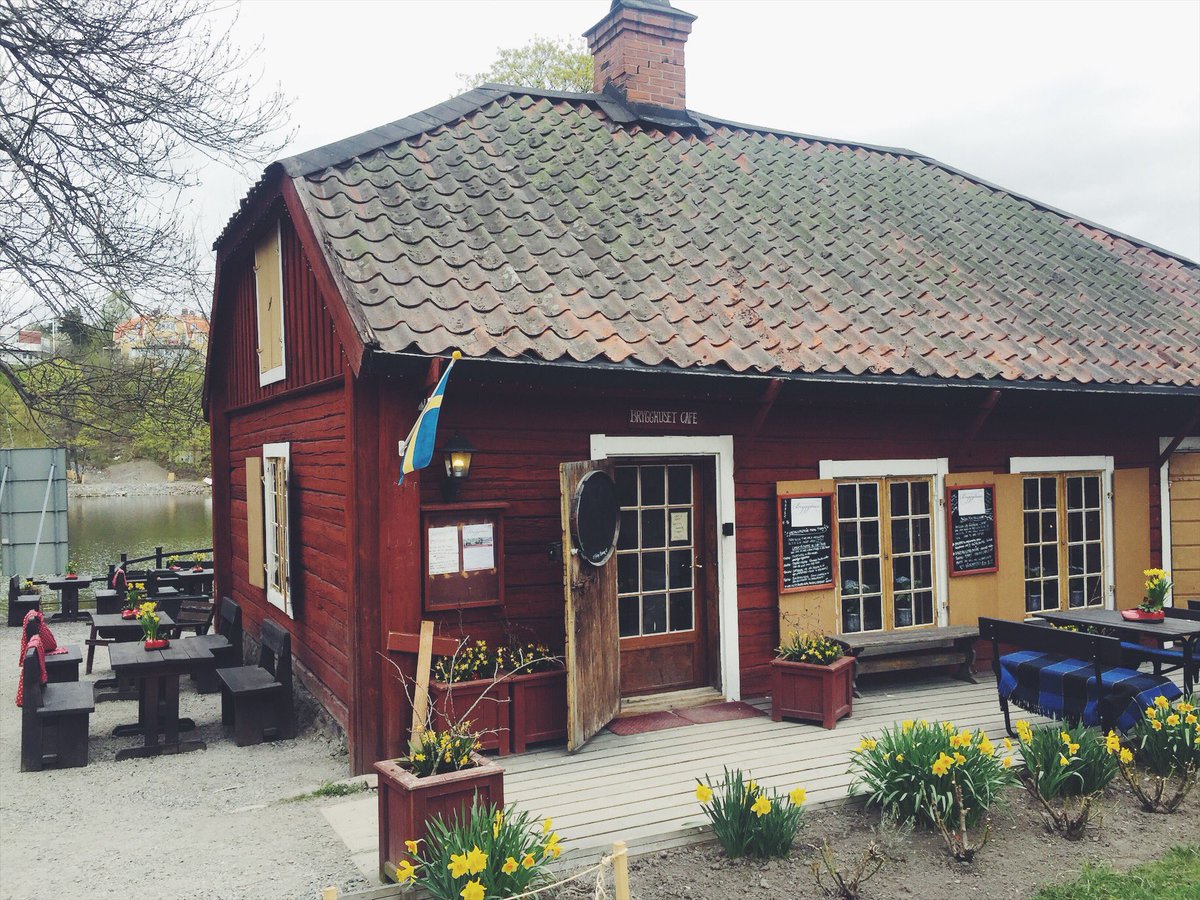 twoltravels's tweet photo. If you visit #Stockholm don't miss our kept secrets around the city - this is #Svindersvik a cafe kept from the 1700's @visitstockholm https://t.co/B0WAoFLvYz
