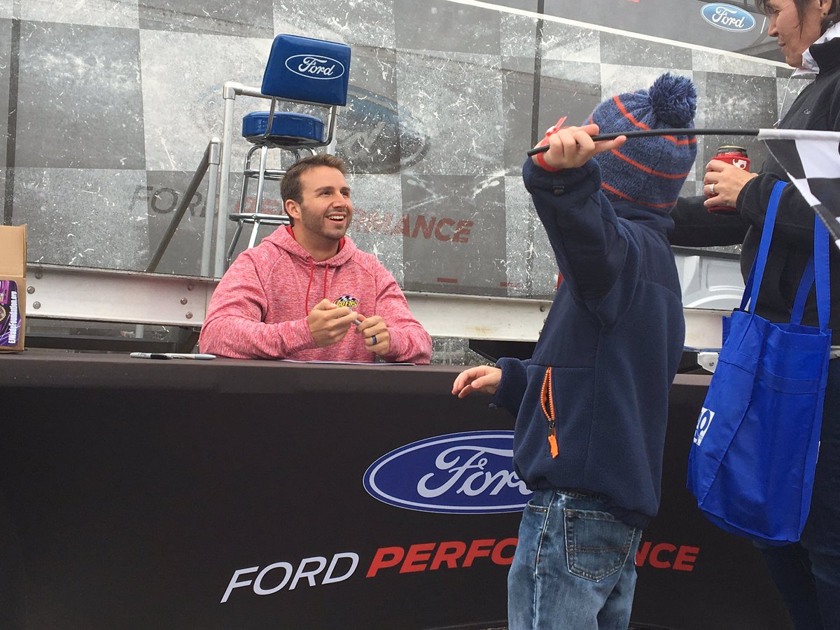 GoFasRacing32's tweet image. Vote for @mattdracing aka #DiBurrito for the @NASCAR #AllStarRace! 

nascar.com/en_us/all-star…