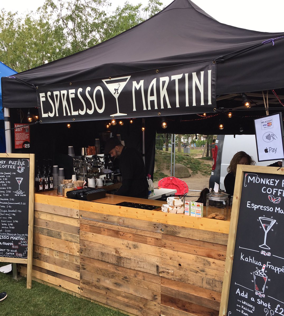 Exploring the sights at the #HanwellHootie while waiting for next band at Sandy Park. Excellent #espressomartini <a href="/monkeypuzzleco/">Monkey Puzzle Coffee</a> Thanks!