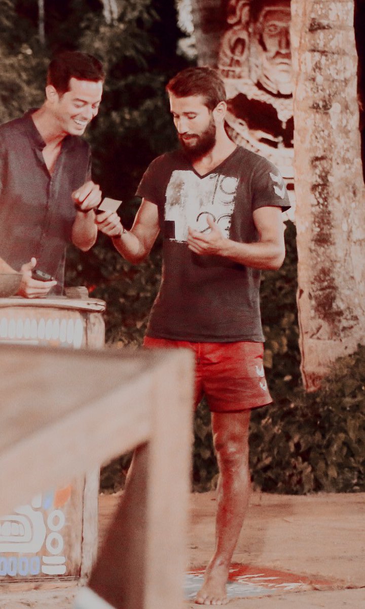 Hadi AKFC Adem icin
AzmetSabretŞükret AdemKılıççı