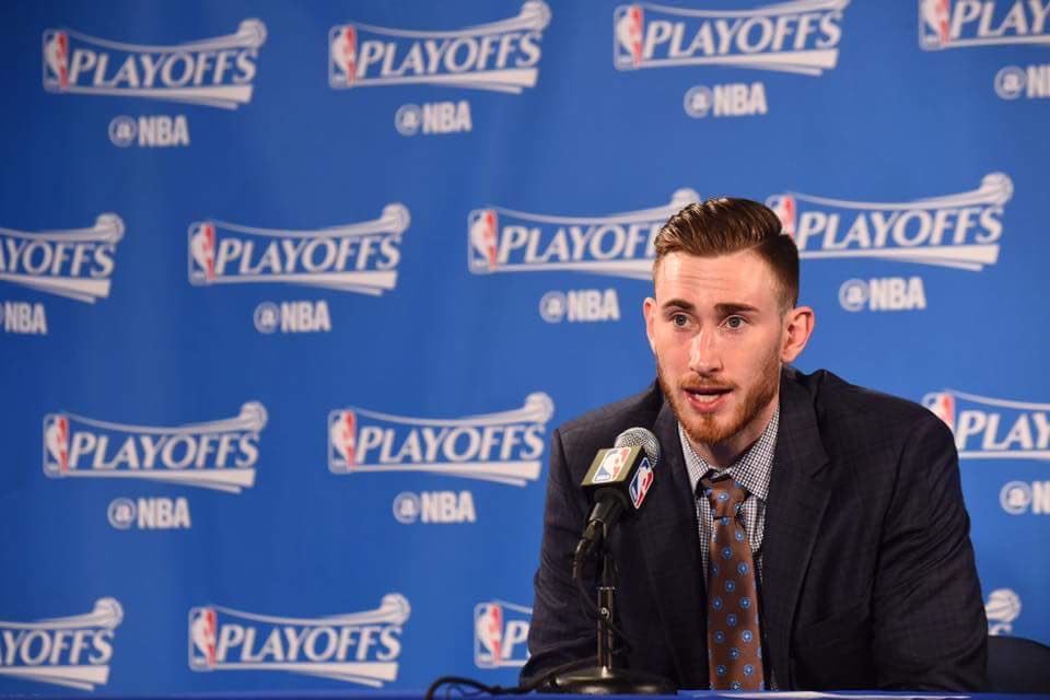 MarriottSLCUT's tweet photo. The fans are here for you Gordon! #takenote #GSWatUTA #bringit #utahjazz @gordonhayward https://t.co/VIu2UYkfXv