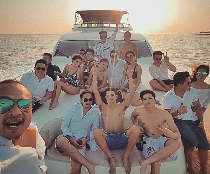 milkteaylor's tweet image. LANGYA HANASH NANANADYA KA EH NO?! 😭😭😭 NO BOOBDINE AND NO BOOTYDINE FOR TONIGHT 😂