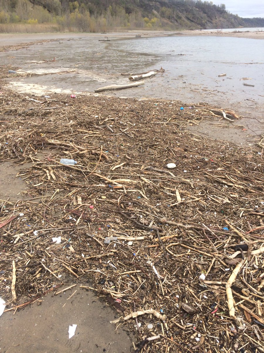 CaitlinJanzen's tweet photo. Look what washed up. About 100 pounds of plastic #bluffs #wildbluffs #Scarborough https://t.co/64WoMlgmVj