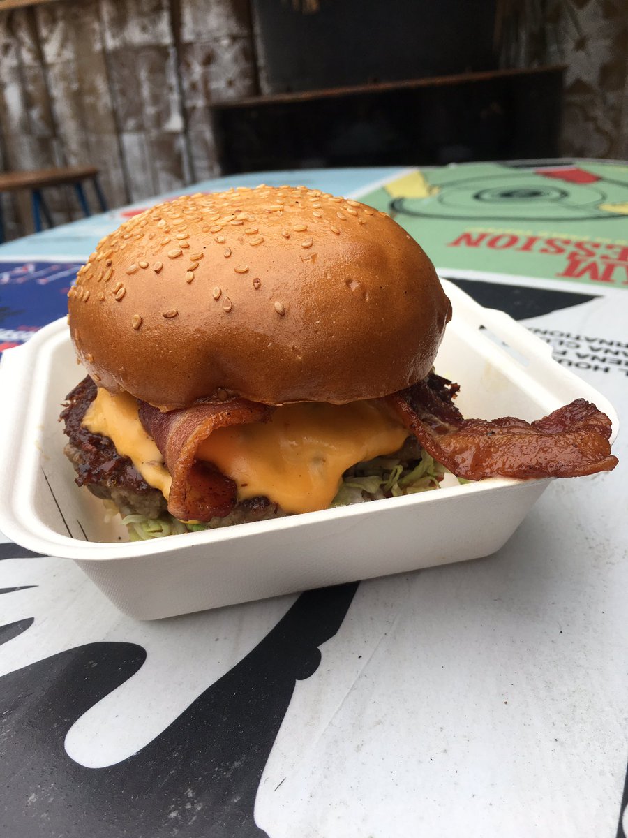Fuck my life this is the best thing I've ever put in my mouth <a href="/burgerbeartom/">Burger Bear</a>
