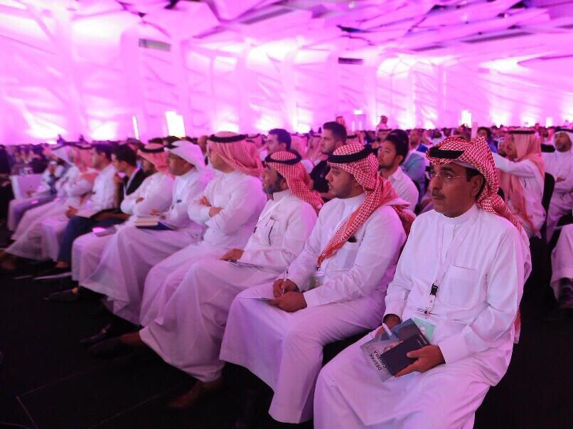 MiskCommunity's tweet photo. نلتقي مرة أخرى مع ديباك شوبرا في الندوة العملية "نحو مستقبل صحي وناجح" والتي تتحدث عن أهم العوامل التي تساعد في تنظيم الحياة. https://t.co/mkiHFSl1VI