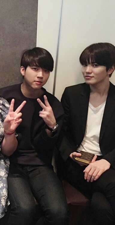 ch3rrryanni3's tweet photo. I live only for this 횬쫑 https://t.co/P8Lq79p75Y