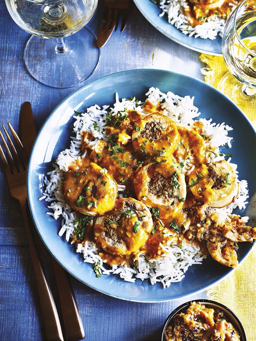 Few tickets left for <a href="/TheCurryGuy/">The Curry Guy</a> here May 10 - join us! More info here - 
visitcorbridge.co.uk/events/forum-b…
#curry