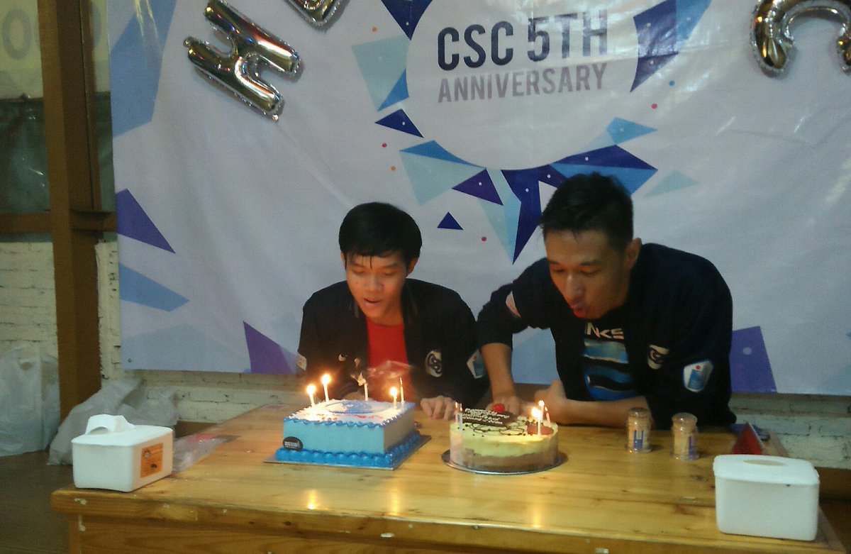 CSC_PNJ's tweet image. Kini sedang berlangsung pemotongan kue  dari presiden csc 2016 yaitu aziz dan juga founder csc bang amir 

#csc5th