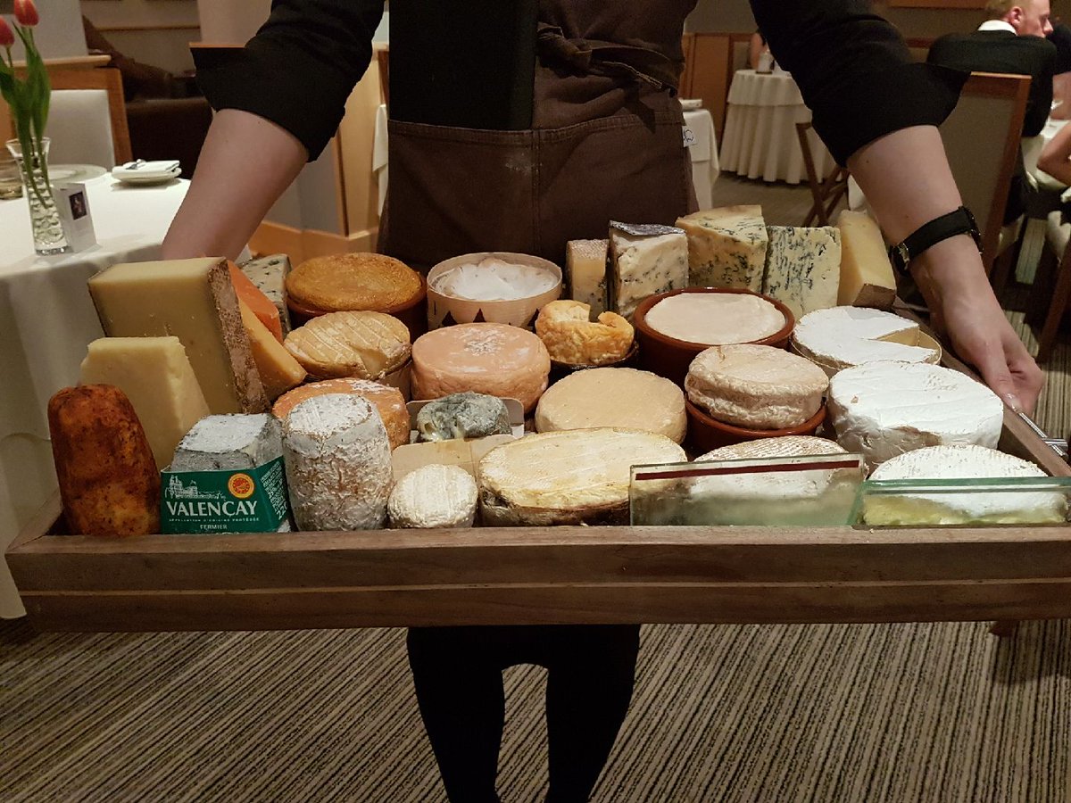maripine's tweet image. Amazing cheeseboard @Lechampsauvage last night!! #eatitall 🍪🍷🐄😃