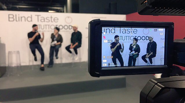 angelafrenda's tweet photo. Ieri a #Tasteofmilano con @gnambox e @martaemimma. Oggi a Torino per #ilbellodellitalia con @CostardiBros @GuidoGobino @MarchesiBarolo https://t.co/V08voeRPPG