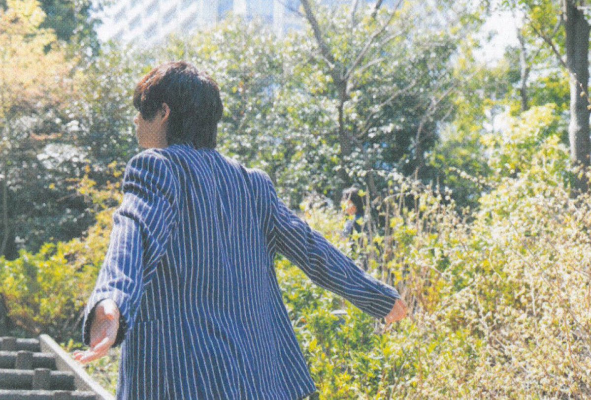 forever___WEST's tweet photo. #引用RTで別に140字も要らないんで私へのメッセージを送ってください

誰かやって ??
流れ防止に紫耀の後ろ姿を… https://t.co/V29xkAlbj7