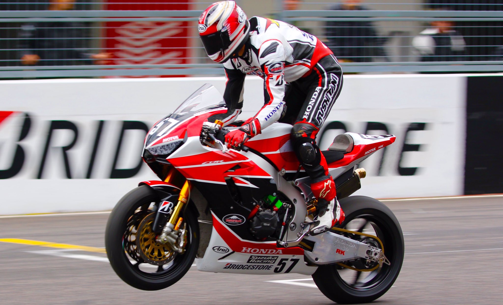 Twitter 上的 鈴鹿サーキット Suzuka Circuit 5 7 日 お伊勢さん菓子博 Kashihakumie 14 の鈴鹿市prステージに 鈴鹿8耐 に出場するhonda 鈴鹿レーシングチームのみなさんが登場 お菓子禁止令 解除 お伊勢さん菓子博サイトはこちら T Co Twitter 上的 鈴鹿サーキット Suzuka Circuit 5 7 日 お伊勢さん菓子博 Kashihakumie 14 の鈴鹿市prステージに 鈴鹿8耐 に出場するhonda 鈴鹿レーシングチームのみなさんが登場 お菓子禁止令 解除 お伊勢さん菓子博サイトはこちら T Co