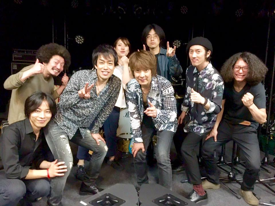 宮野哲郎 5 3 4の佐藤寛之さん山本淳一さんex 光genjiお二人によるライブ 2days全4公演最高の盛り上がりで終了 盛り沢山のセットリストにお二人の想いと超満員のお客さんの一体感で会場の熱気が物凄かったです 笑いあり涙ありの熱い ライブでギターを弾けて