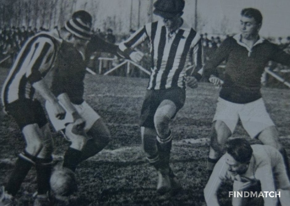 FindMatchapp's tweet image. Protagonista sarà la città di Torino, con le sue 2 squadre e i suoi 3 colori che la dividono. Questa è #JuveToro ⚽️
#SerieATIM#FINDMATCH